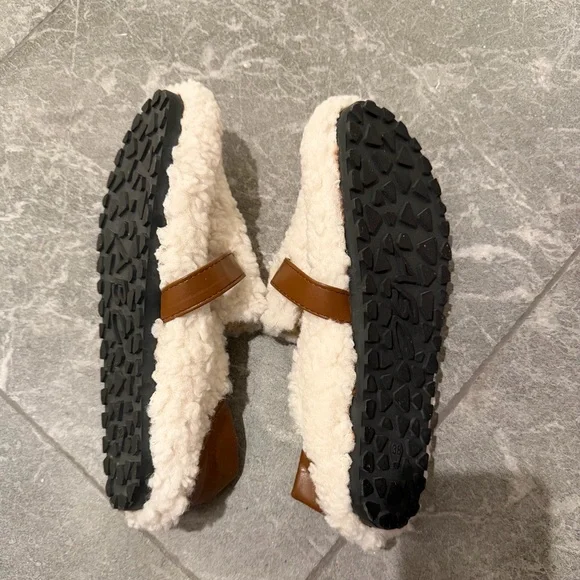 ABC Fur Slide - Picture 3 of 3